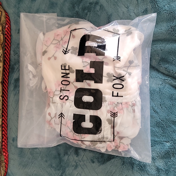 Stone cold fox dress - Picture 7 of 7